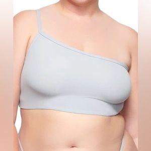 Skims fits everyone one shoulder bralette in moonstone